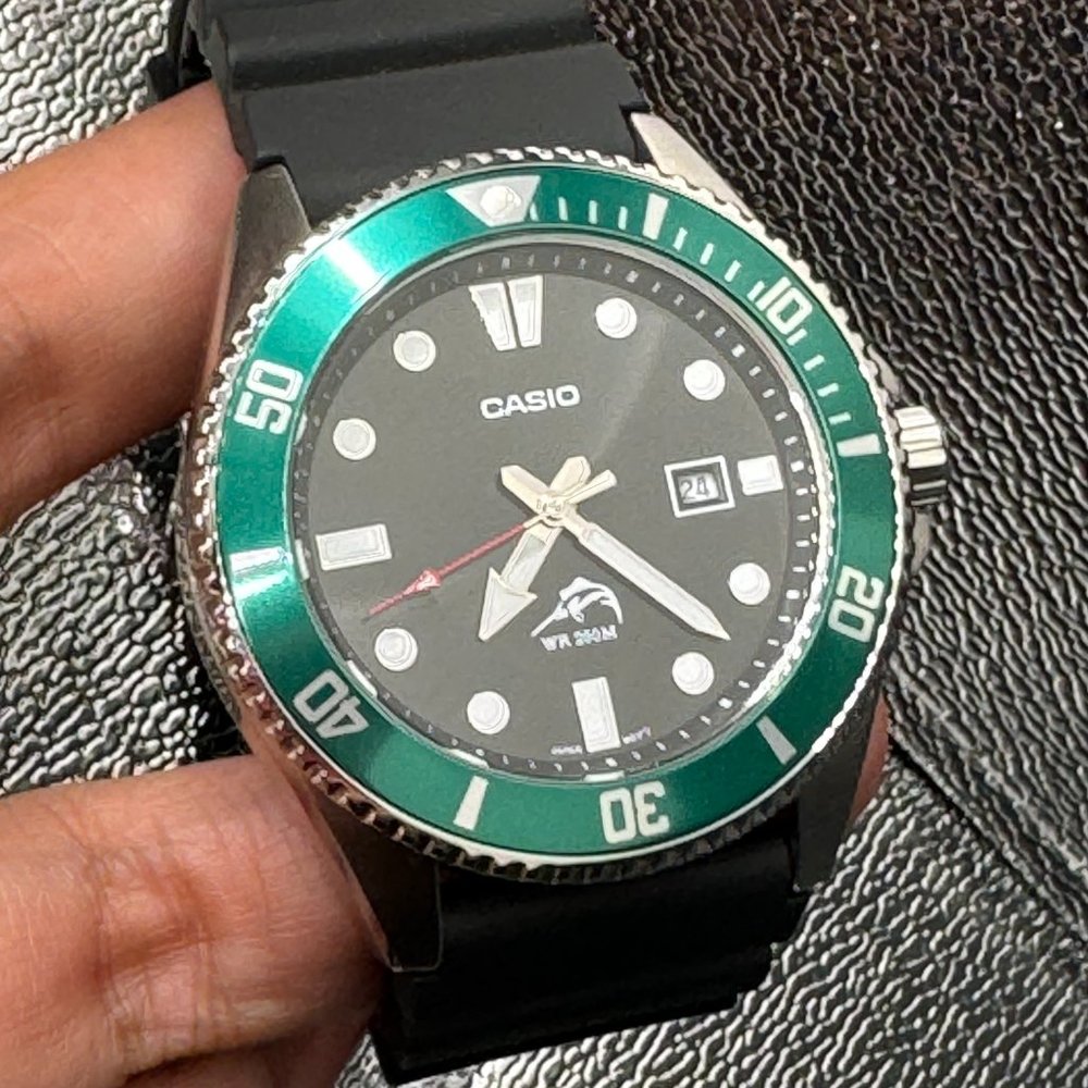 Casio Sports Watch 40mm Diameter For Work / Casua… - image 8